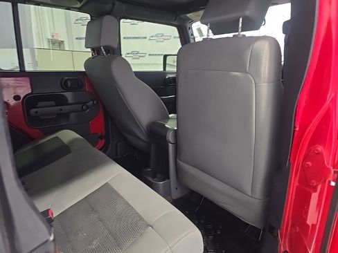 Used 2009 Jeep Wrangler X image 23