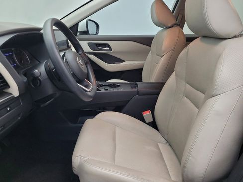 Used 2021 Nissan Rogue SV image 17