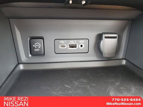 New 2025 Nissan Sentra SV w/ SV Premium Package image 18