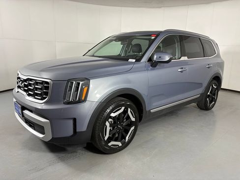 Used 2025 Kia Telluride S AWD/4WD image 4