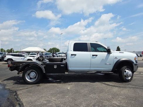 Used 2024 RAM 4500 SLT w/ Quick Order Package 2YG SLT AWD/4WD image 15