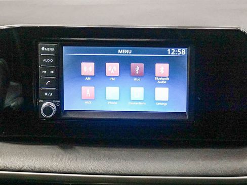 Used 2025 Nissan Kicks S image 15