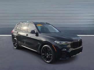 Used 2022 BMW X7 xDrive40i w/ M Sport Package video 2