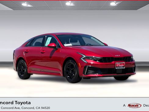 Used 2025 Kia K5 LXS FWD image 1