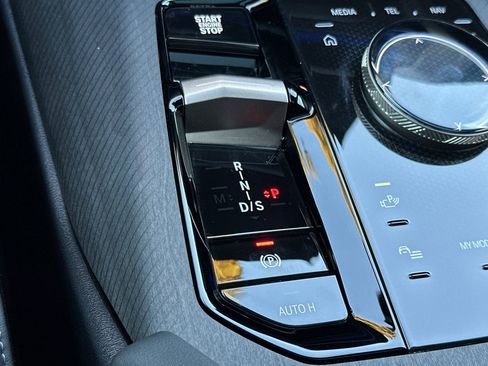 Used 2025 BMW X3 xDrive30i w/ Premium Package image 28