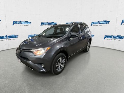 Used 2016 Toyota RAV4 XLE w/ Convenience Package image 5