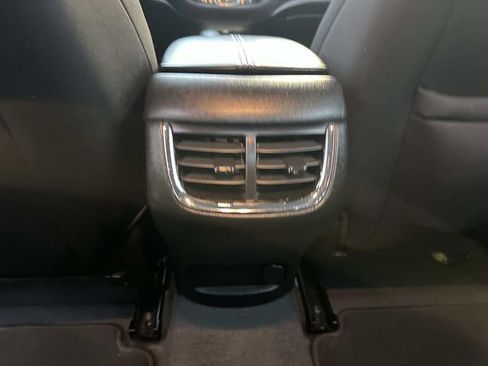 Used 2023 Chevrolet Malibu LT FWD image 13