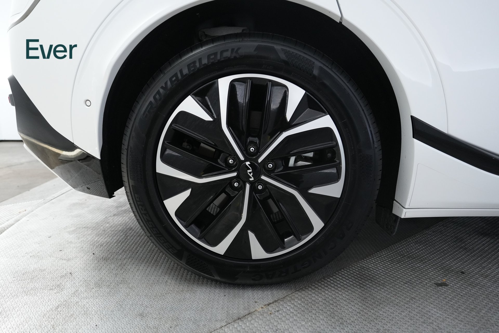 Used 2024 Kia EV6 GT-Line RWD image 22
