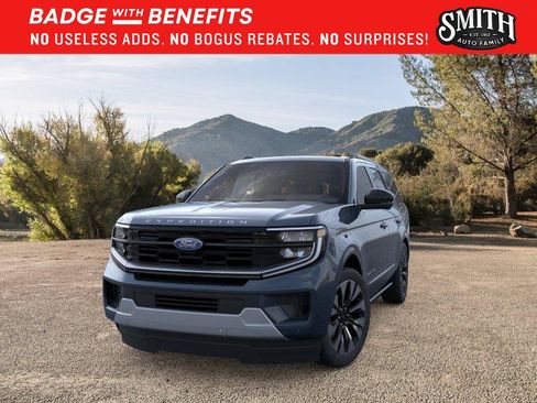 New 2026 Ford Expedition Platinum w/ Driver's Package AWD/4WD image 3