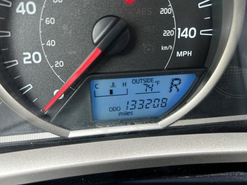 Used 2013 Toyota RAV4 XLE AWD/4WD image 26