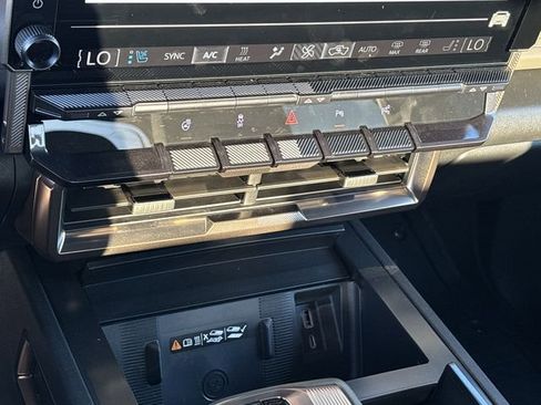 New 2025 GMC Hummer EV 2X image 17