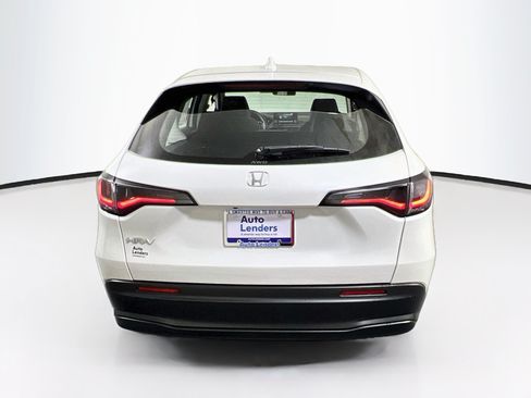 Used 2023 Honda HR-V LX image 6