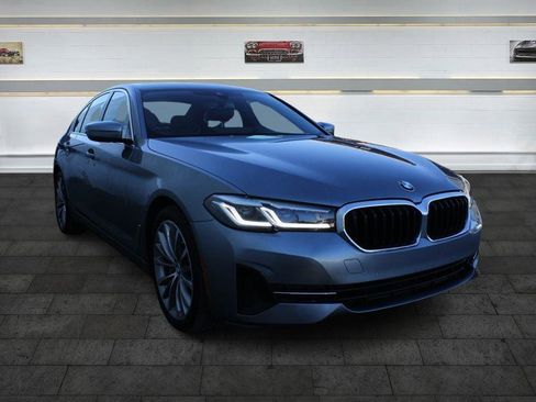 Used 2022 BMW 530i w/ Convenience Package image 3