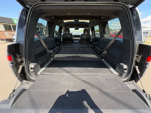 Used 2024 Rivian R1S Adventure AWD/4WD image 33