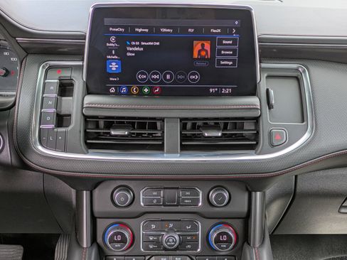 Used 2021 Chevrolet Tahoe RST image 13