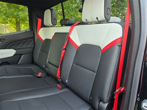 New 2025 GMC Canyon AT4 w/ AT4X Package image 17