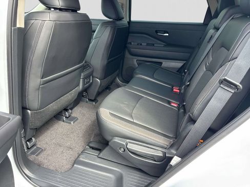 New 2026 Nissan Pathfinder SL AWD/4WD image 7