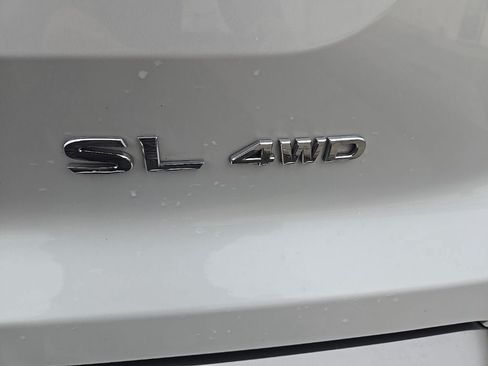 Used 2025 Nissan Pathfinder SL AWD/4WD image 42