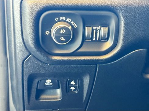 Used 2025 RAM 1500 Big Horn image 10