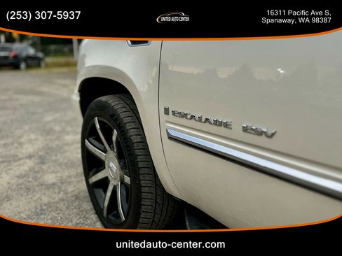 Used 2008 Cadillac Escalade ESV AWD image 20