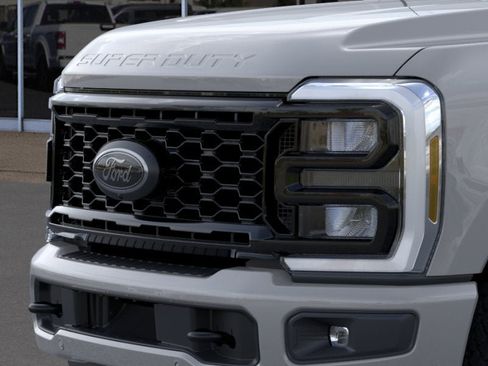 New 2026 Ford F250 4x4 Crew Cab Super Duty image 17