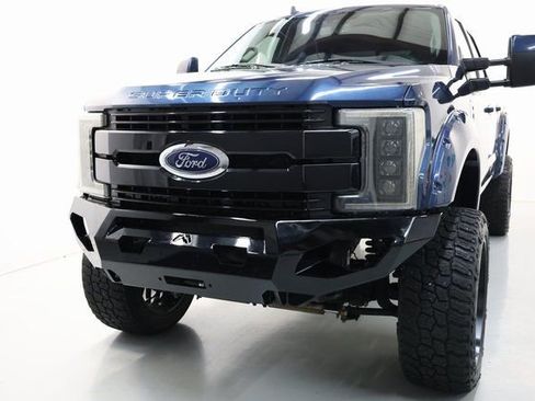 Used 2019 Ford F250 Lariat w/ Lariat Value Package image 55