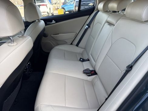 Used 2023 Kia Stinger GT-Line w/ Sun & Sound Package image 6