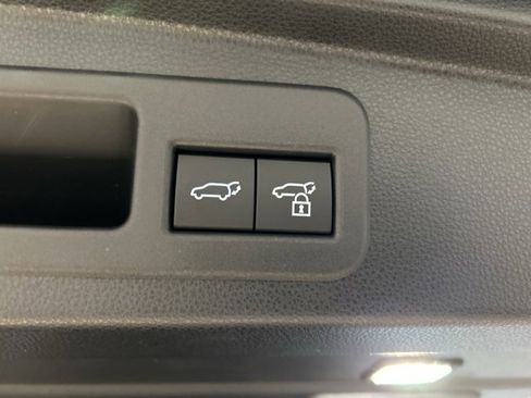 New 2025 Toyota 4Runner Limited image 19