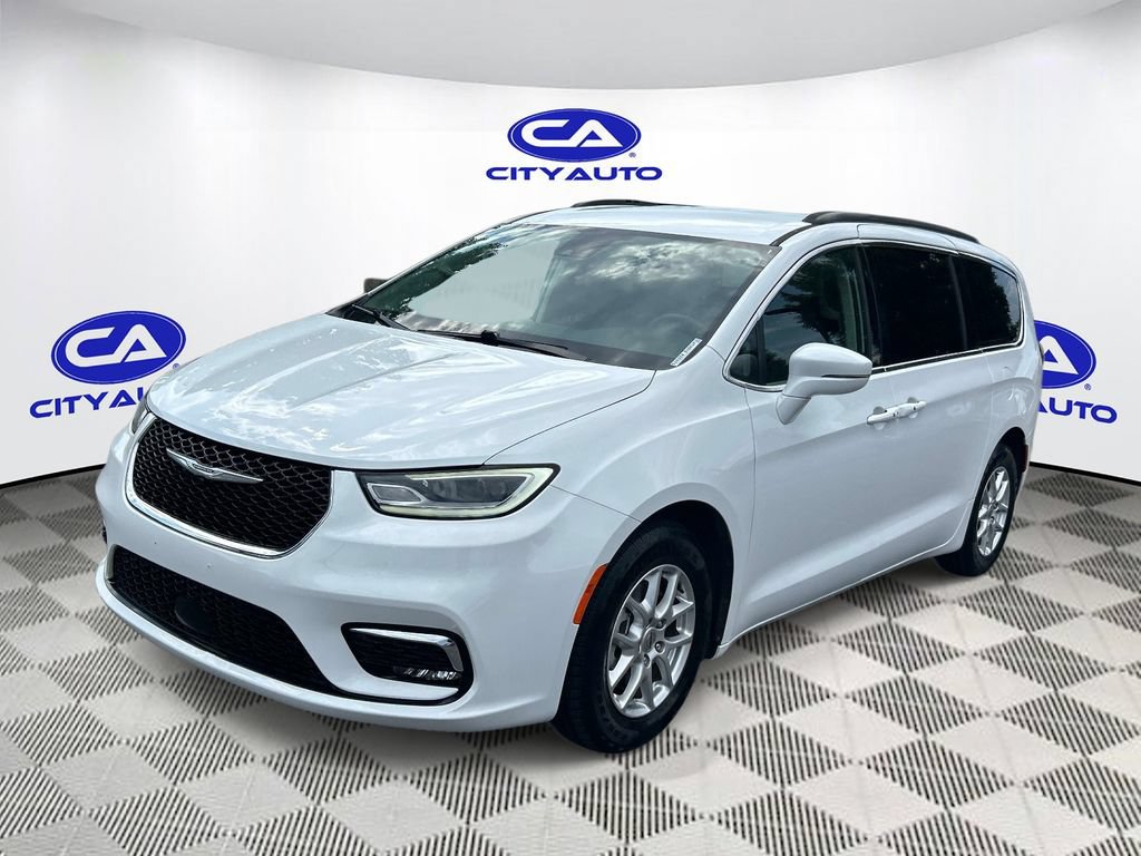 Used 2022 Chrysler Pacifica Touring-L FWD image 8