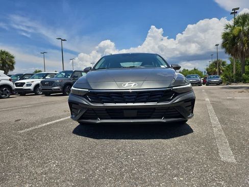 New 2026 Hyundai Elantra Limited FWD image 10