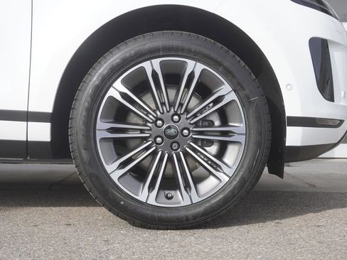 New 2026 Land Rover Range Rover Evoque S image 34