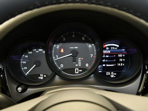 New 2026 Porsche Macan AWD/4WD image 41