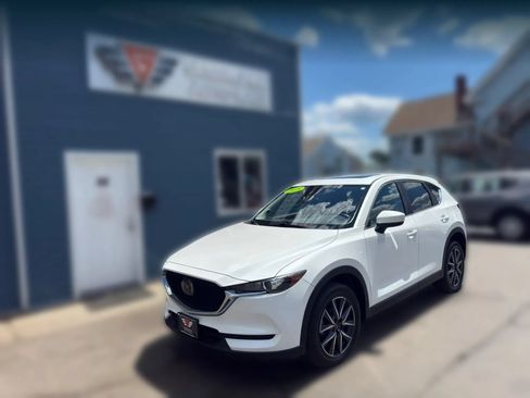 Used 2018 MAZDA CX-5 Touring w/ Preferred Equipment Package AWD/4WD image 6