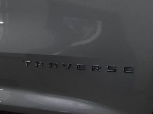 New 2026 Chevrolet Traverse LT w/ Driver Confidence Package AWD/4WD image 16