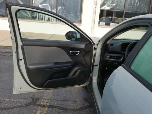 Used 2025 Kia K4 EX FWD image 19