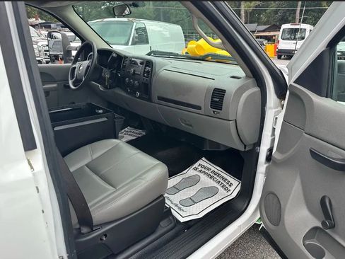 Used 2013 Chevrolet Silverado 1500 W/T image 13