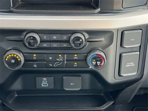 Used 2024 Ford F250 XLT image 17