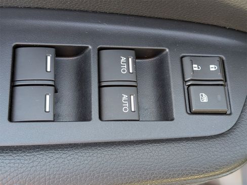 Used 2020 Honda Pilot Elite image 14