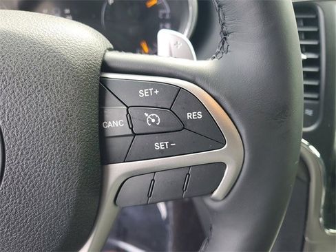 Used 2017 Jeep Grand Cherokee Altitude image 21