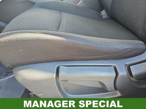 Used 2020 Nissan Rogue Sport S w/ Appearance Package image 27