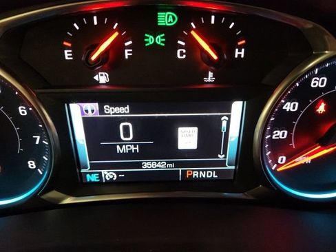 Used 2018 Chevrolet Equinox Premier AWD/4WD image 14