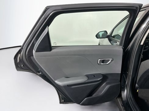 Used 2025 Kia K4 FWD image 26
