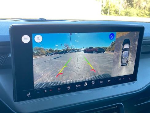 New 2025 Ford Maverick Lariat w/ Black Appearance Package image 28