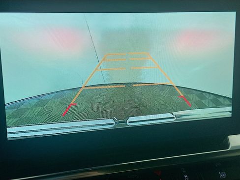 Used 2025 GMC Sierra 1500 Elevation image 22