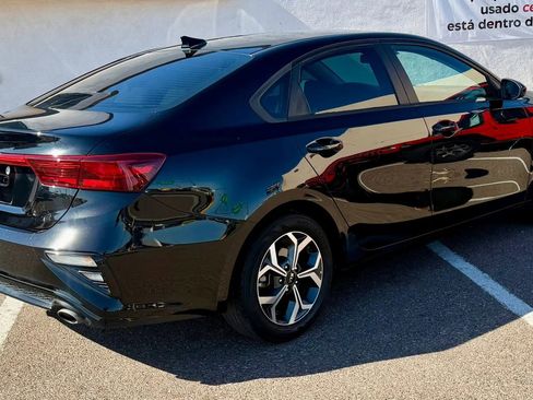 Used 2021 Kia Forte LXS FWD image 4