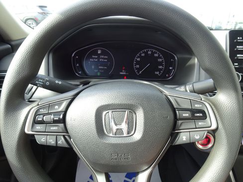 Used 2018 Honda Accord LX image 21