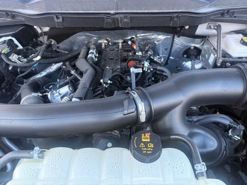 Used 2025 Ford F150 Lariat AWD/4WD image 35