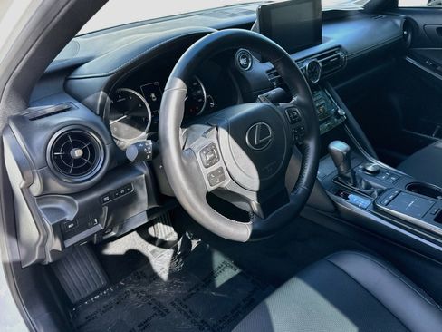Used 2024 Lexus IS 350 F Sport RWD image 9