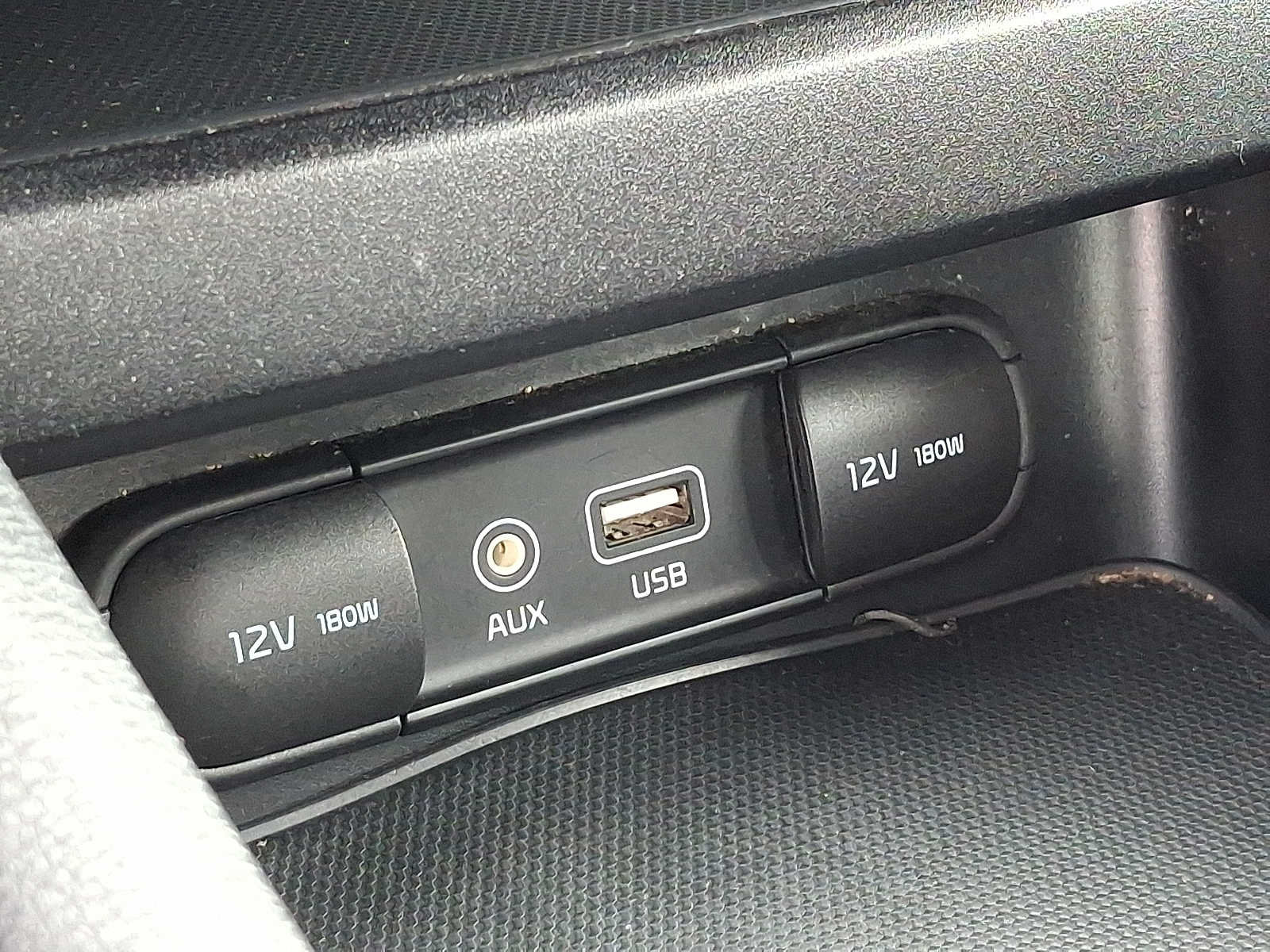 Used 2020 Kia Forte LXS FWD image 23