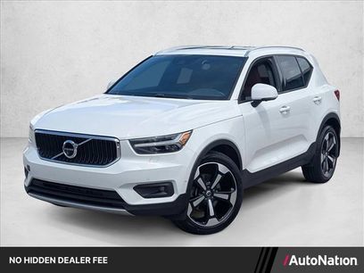 Used 2019 Volvo XC40 T5 Momentum